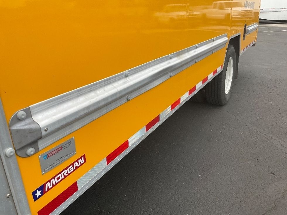 Light Duty Box Truck-Light and Medium Duty Trucks-Ford-2022-E350-Phoenix-AZ-103,978\n\t\tmiles-$ 27,500 - Image 28