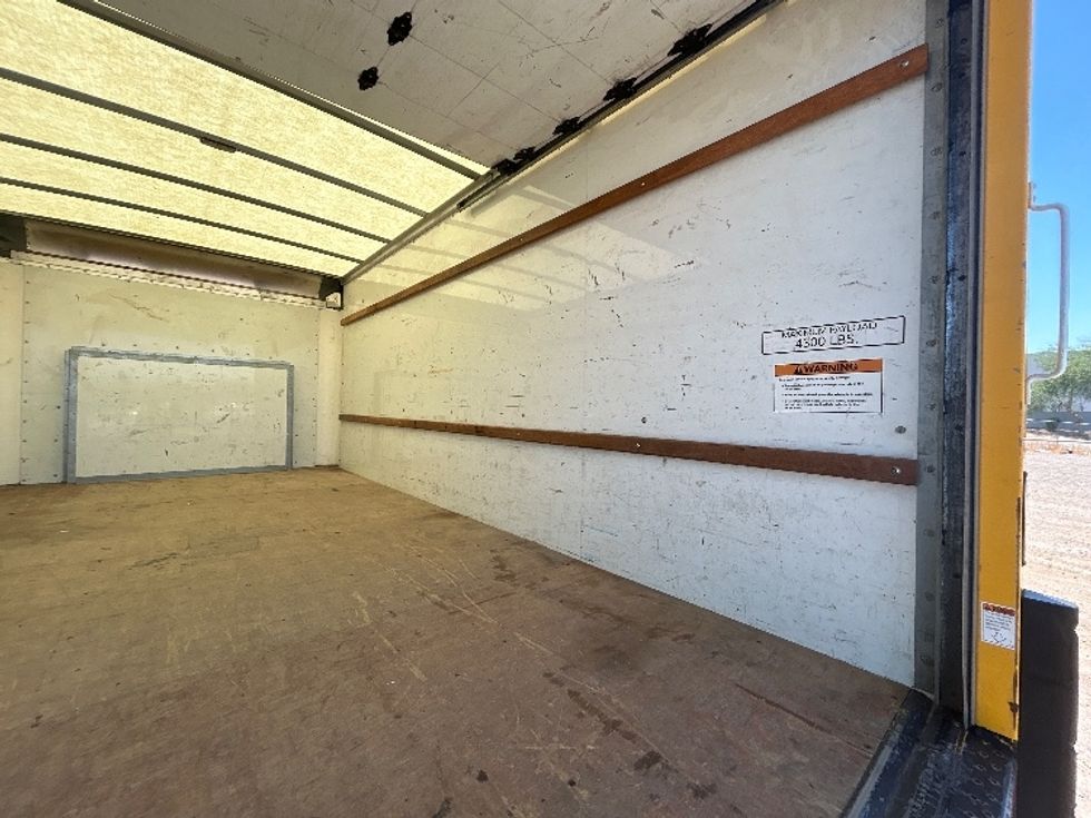 Light Duty Box Truck-Light and Medium Duty Trucks-Ford-2022-E350-Phoenix-AZ-111,913\n\t\tmiles-$ 25,250 - Image 10