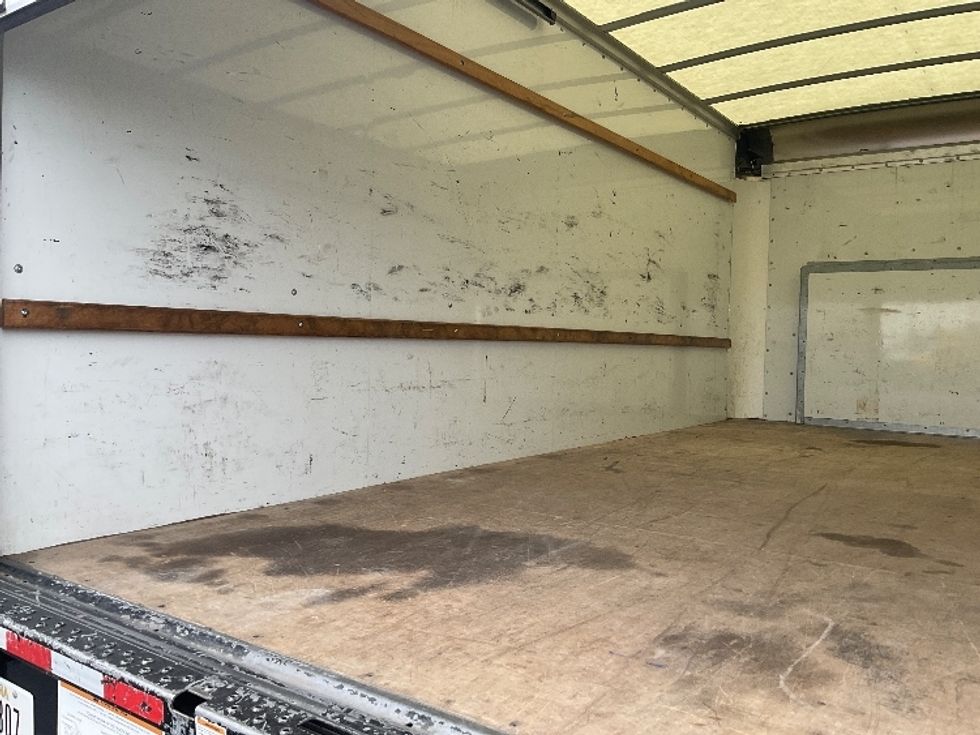 Light Duty Box Truck-Light and Medium Duty Trucks-Ford-2022-E350-Phoenix-AZ-115,334\n\t\tmiles-$ 26,250 - Image 10