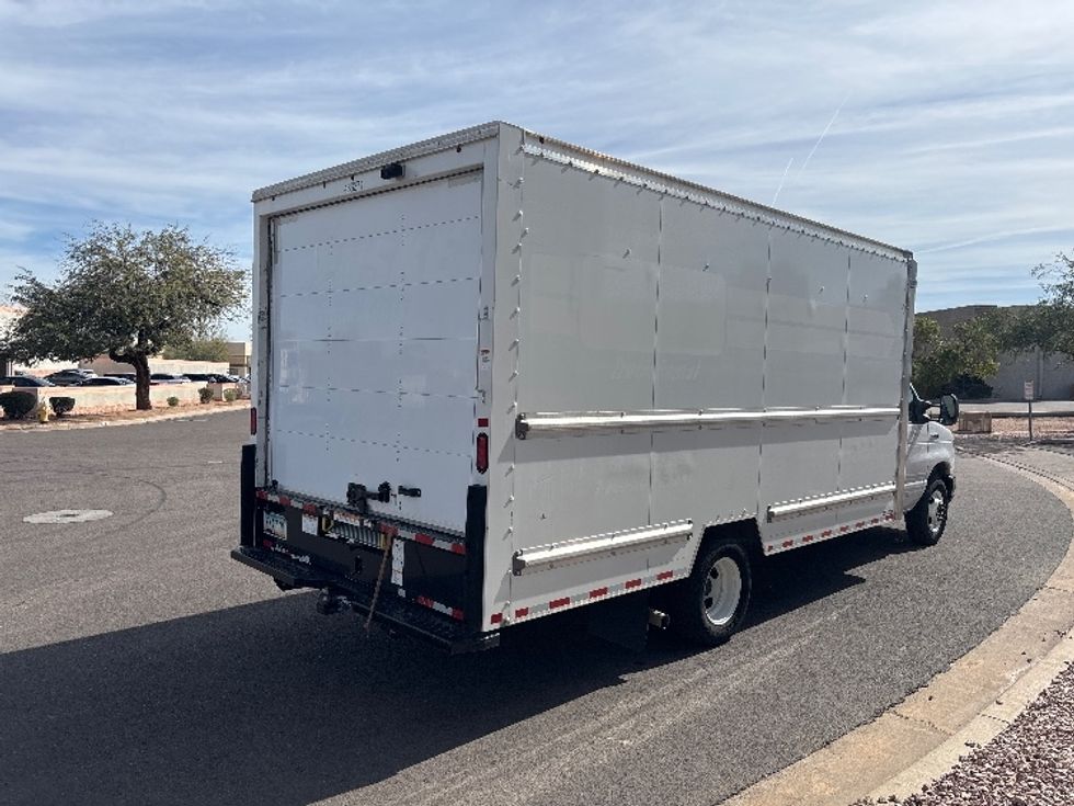 Light Duty Box Truck-Light and Medium Duty Trucks-Ford-2022-E350-Phoenix-AZ-42,859\n\t\tmiles-$ 34,500 - Image 13