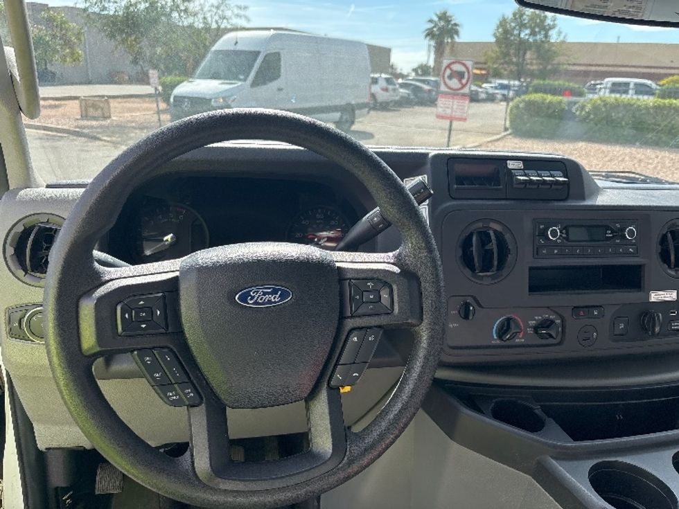 Light Duty Box Truck-Light and Medium Duty Trucks-Ford-2022-E350-Phoenix-AZ-42,859\n\t\tmiles-$ 34,500 - Image 19
