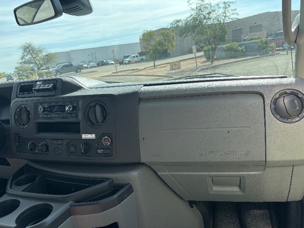 Light Duty Box Truck-Light and Medium Duty Trucks-Ford-2022-E350-Phoenix-AZ-42,859\n\t\tmiles-$ 34,500 - Image 21