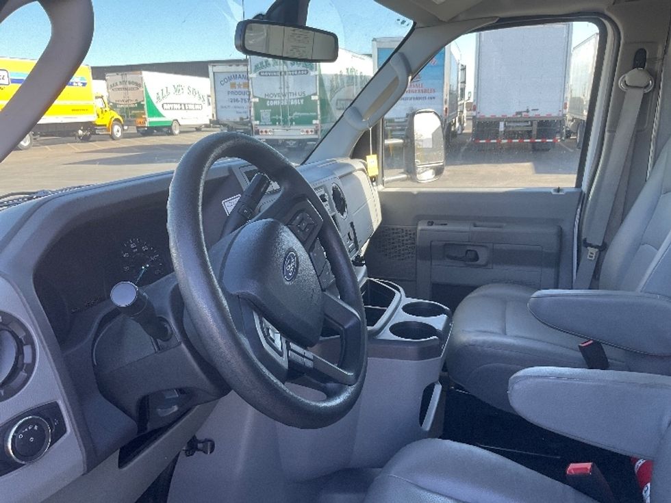 Light Duty Box Truck-Light and Medium Duty Trucks-Ford-2022-E350-Phoenix-AZ-63,696\n\t\tmiles-$ 45,000 - Image 16