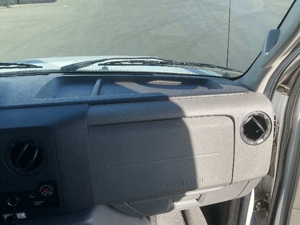 Light Duty Box Truck-Light and Medium Duty Trucks-Ford-2022-E350-Phoenix-AZ-63,696\n\t\tmiles-$ 45,000 - Image 20