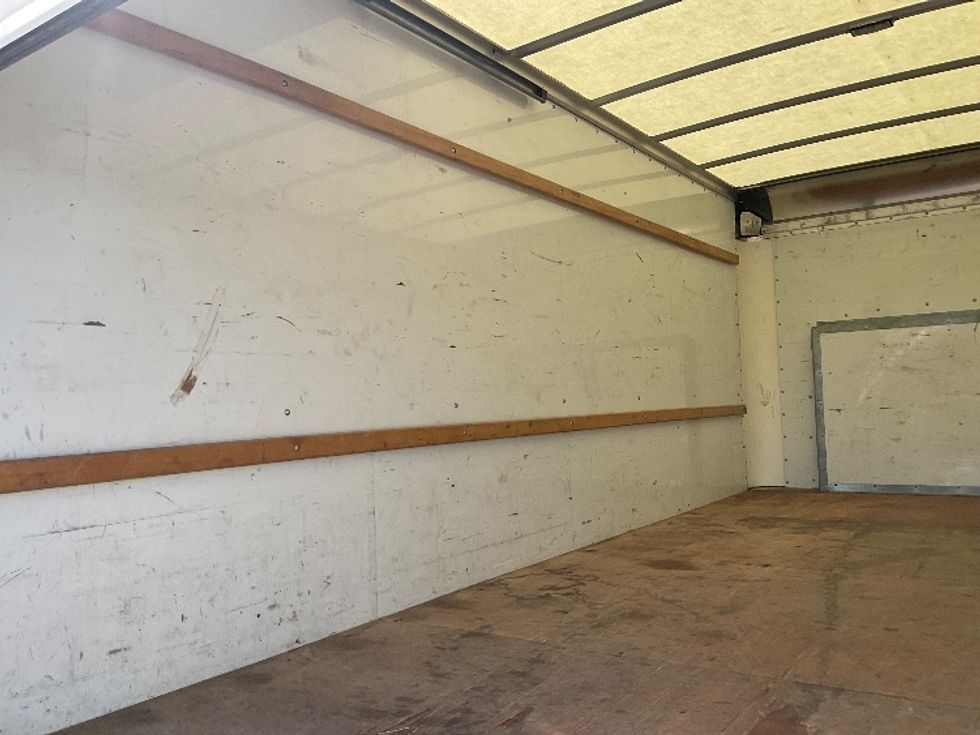 Light Duty Box Truck-Light and Medium Duty Trucks-Ford-2022-E350-Phoenix-AZ-76,475\n\t\tmiles-$ 31,000 - Image 11