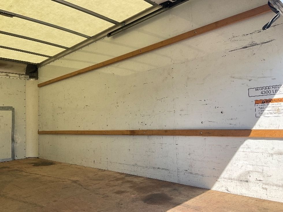 Light Duty Box Truck-Light and Medium Duty Trucks-Ford-2022-E350-Phoenix-AZ-76,475\n\t\tmiles-$ 31,000 - Image 12