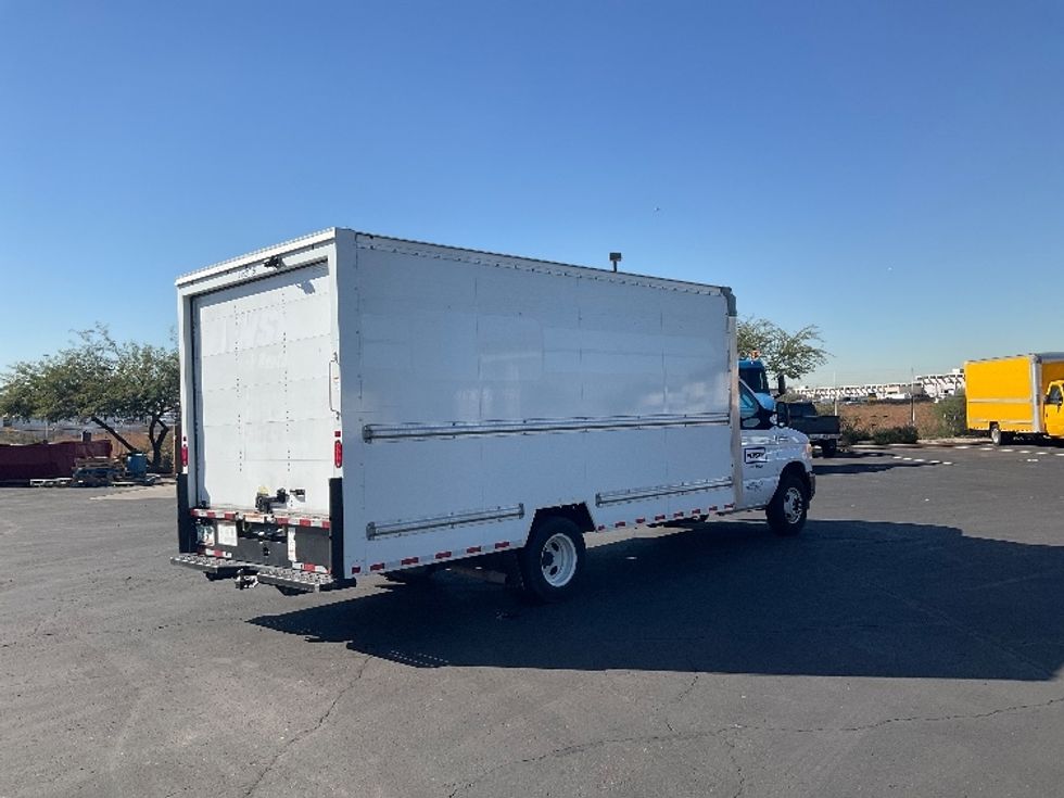 Light Duty Box Truck-Light and Medium Duty Trucks-Ford-2022-E350-Phoenix-AZ-76,475\n\t\tmiles-$ 31,000 - Image 13