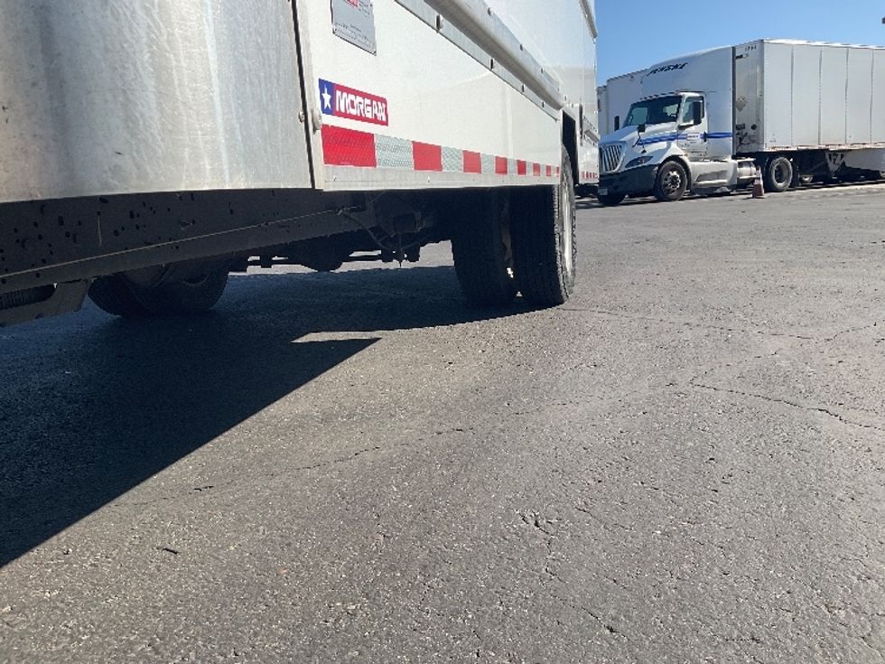 Light Duty Box Truck-Light and Medium Duty Trucks-Ford-2022-E350-Phoenix-AZ-76,475\n\t\tmiles-$ 31,000 - Image 5