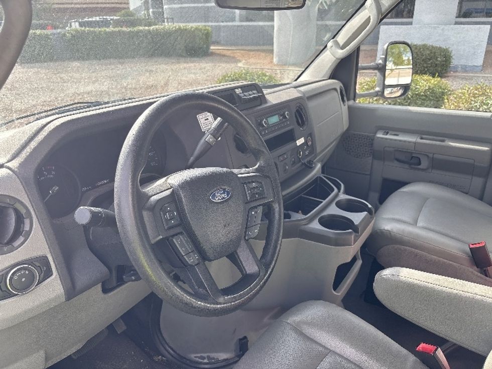 Light Duty Box Truck-Light and Medium Duty Trucks-Ford-2022-E350-Phoenix-AZ-87,186\n\t\tmiles-$ 29,750 - Image 17