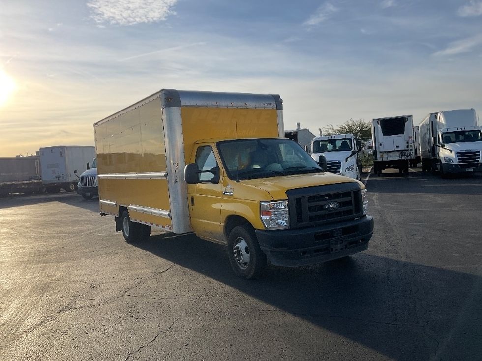 Light Duty Box Truck-Light and Medium Duty Trucks-Ford-2022-E350-Phoenix-AZ-87,611\n\t\tmiles-$ 27,000 - Image 1