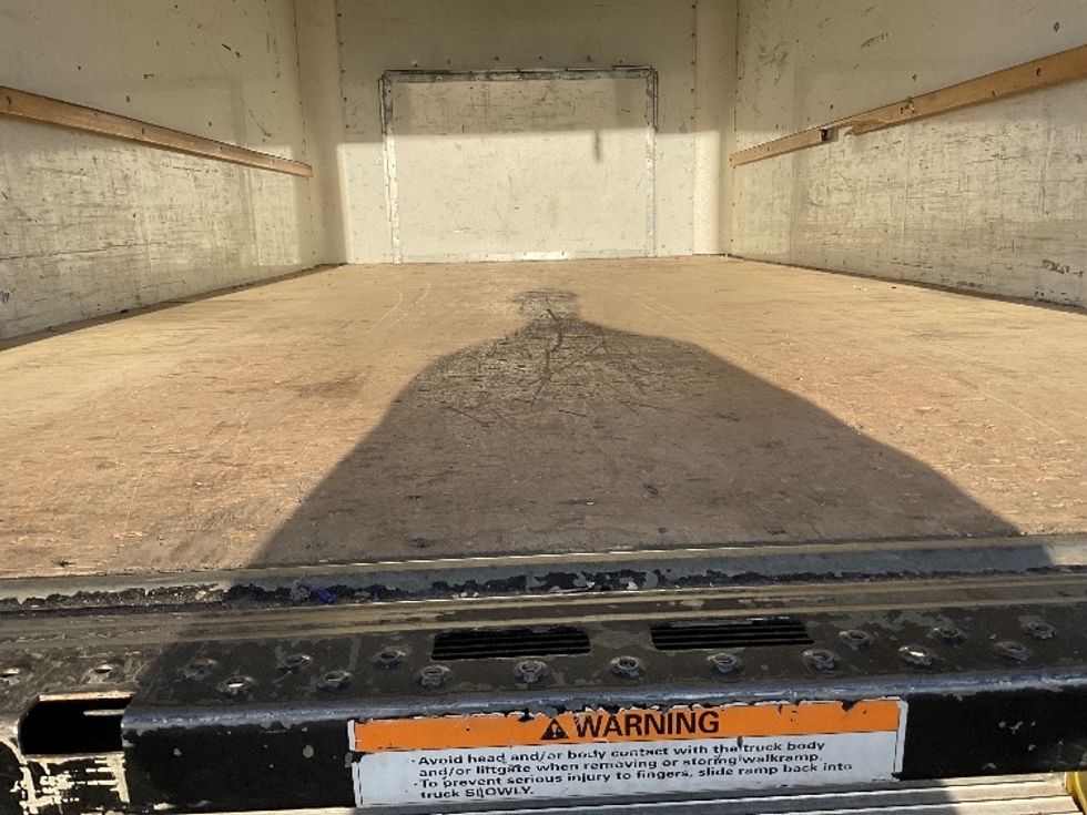 Light Duty Box Truck-Light and Medium Duty Trucks-Ford-2022-E350-Phoenix-AZ-87,611\n\t\tmiles-$ 27,000 - Image 10