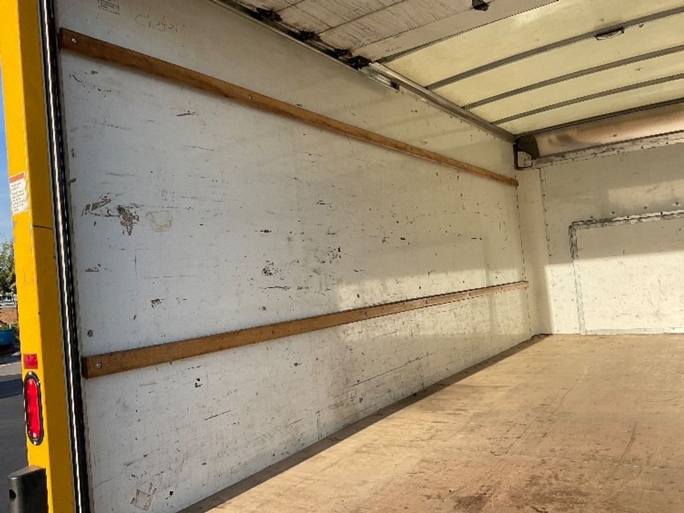 Light Duty Box Truck-Light and Medium Duty Trucks-Ford-2022-E350-Phoenix-AZ-87,611\n\t\tmiles-$ 27,000 - Image 11