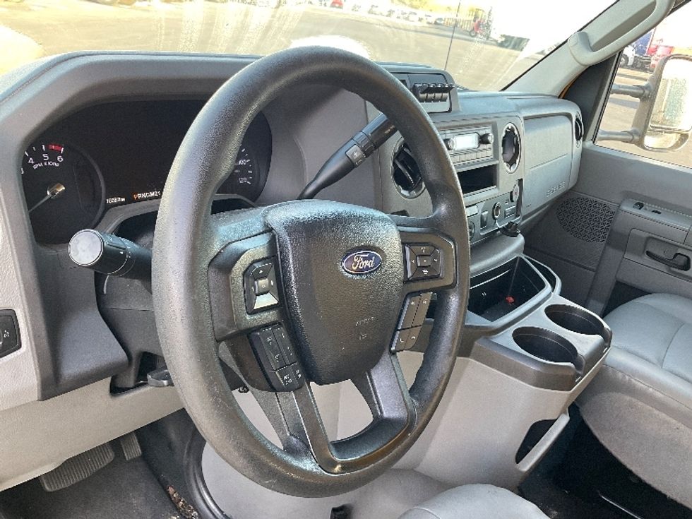 Light Duty Box Truck-Light and Medium Duty Trucks-Ford-2022-E350-Phoenix-AZ-87,611\n\t\tmiles-$ 27,000 - Image 17