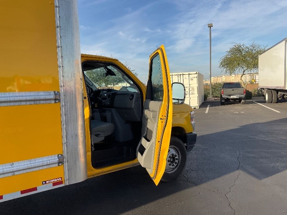 Light Duty Box Truck-Light and Medium Duty Trucks-Ford-2022-E350-Phoenix-AZ-87,611\n\t\tmiles-$ 27,000 - Image 20