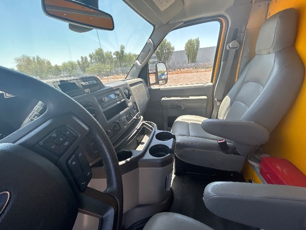 Light Duty Box Truck-Light and Medium Duty Trucks-Ford-2022-E350-Phoenix-AZ-87,776\n\t\tmiles-$ 28,250 - Image 17