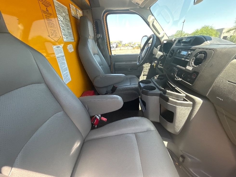 Light Duty Box Truck-Light and Medium Duty Trucks-Ford-2022-E350-Phoenix-AZ-87,776\n\t\tmiles-$ 28,250 - Image 18