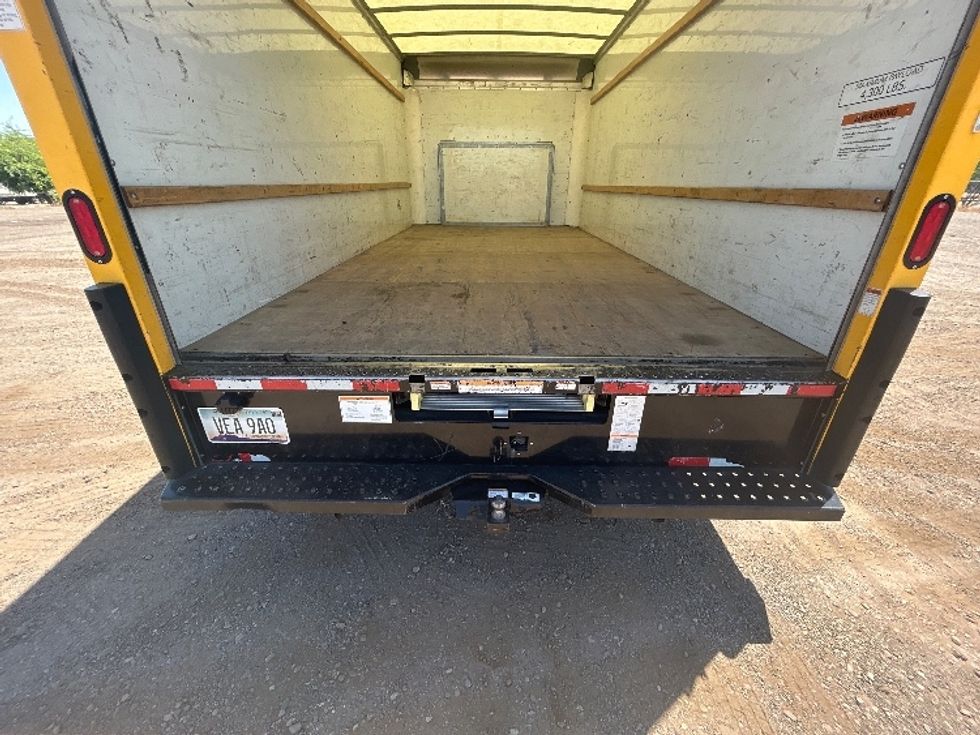 Light Duty Box Truck-Light and Medium Duty Trucks-Ford-2022-E350-Phoenix-AZ-87,776\n\t\tmiles-$ 28,250 - Image 9