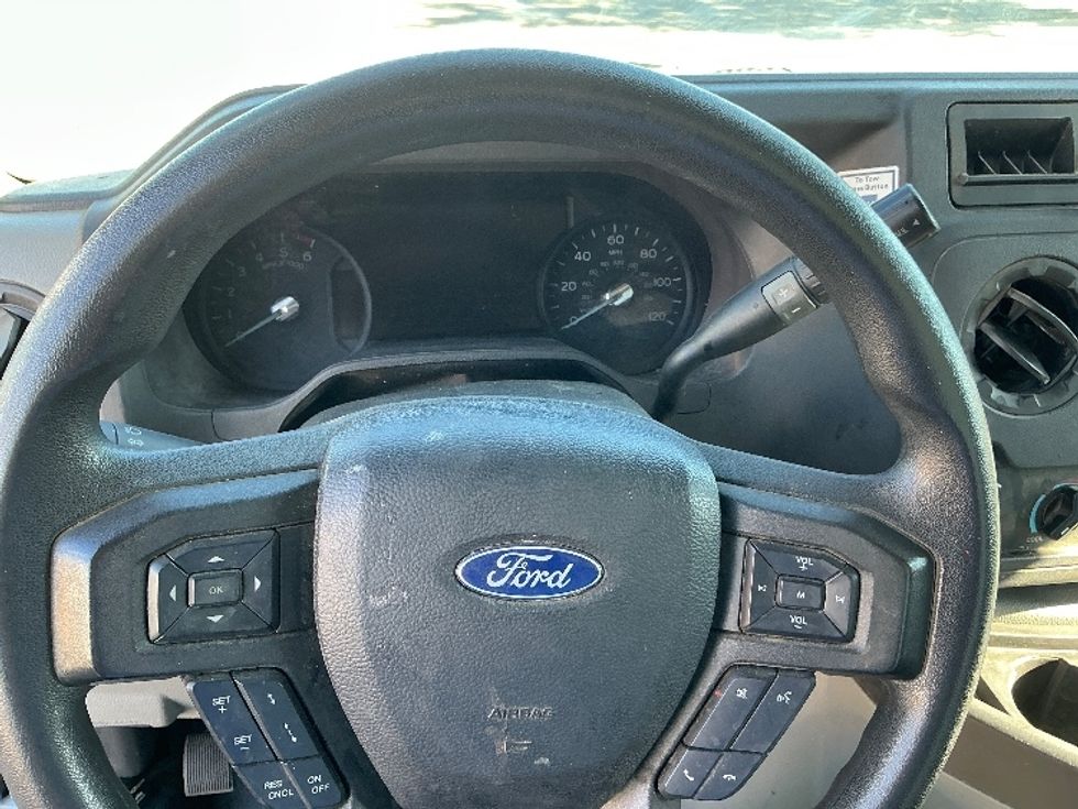 Light Duty Box Truck-Light and Medium Duty Trucks-Ford-2022-E350-Phoenix-AZ-93,518\n\t\tmiles-$ 29,250 - Image 17