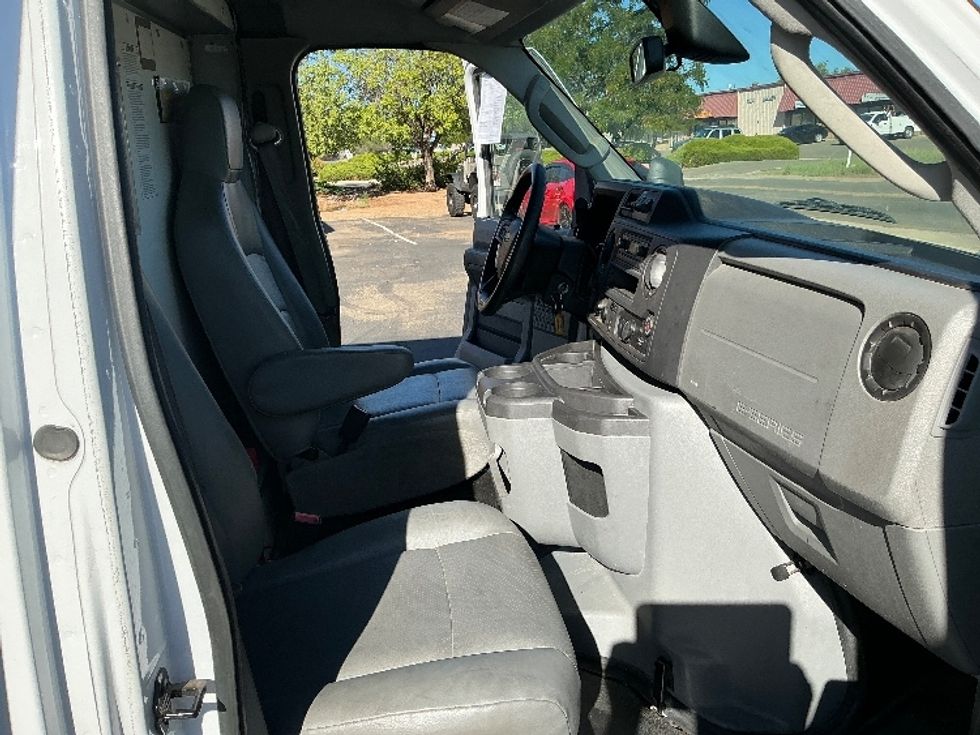 Light Duty Box Truck-Light and Medium Duty Trucks-Ford-2022-E350-Phoenix-AZ-93,518\n\t\tmiles-$ 29,250 - Image 21
