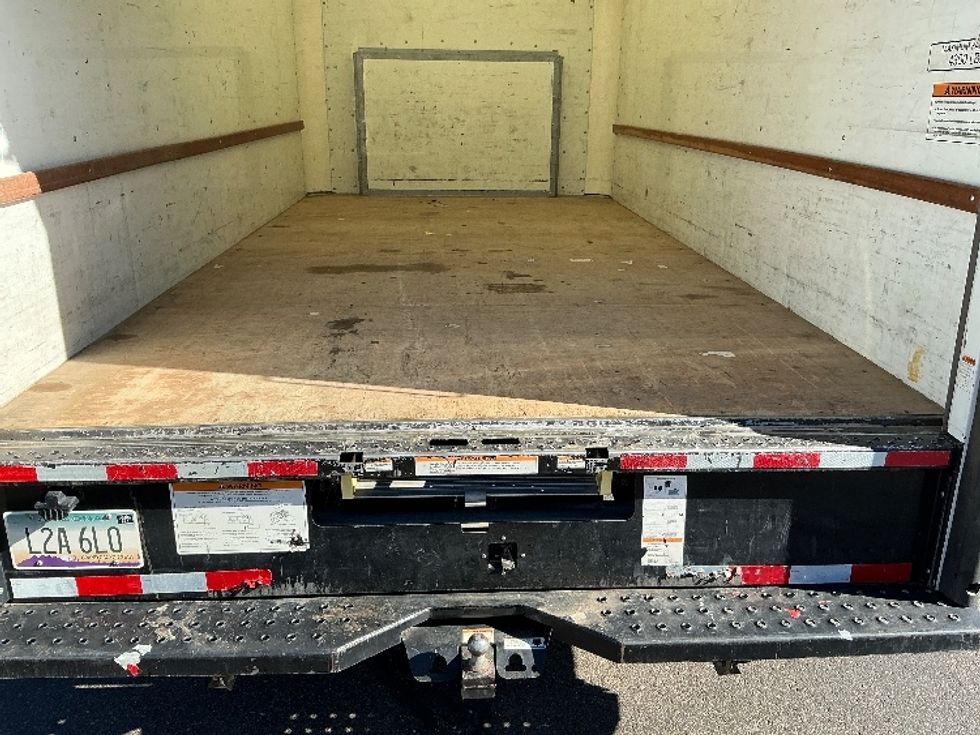 Light Duty Box Truck-Light and Medium Duty Trucks-Ford-2022-E350-Phoenix-AZ-93,518\n\t\tmiles-$ 29,250 - Image 9