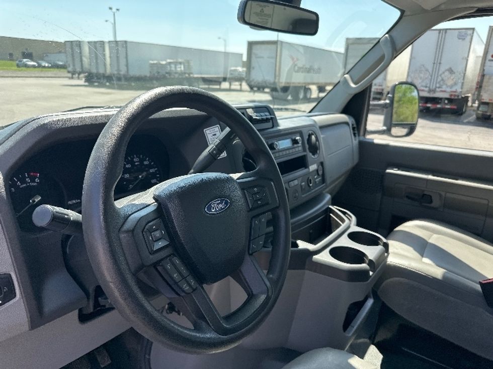 Light Duty Box Truck-Light and Medium Duty Trucks-Ford-2022-E350-Piqua-OH-93,658\n\t\tmiles-$ 30,750 - Image 17