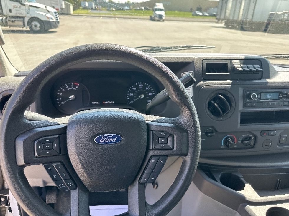 Light Duty Box Truck-Light and Medium Duty Trucks-Ford-2022-E350-Piqua-OH-93,658\n\t\tmiles-$ 30,750 - Image 18
