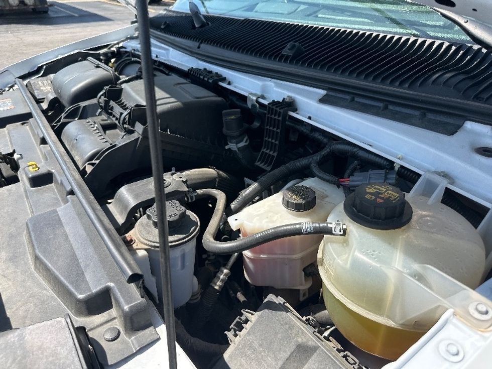 Light Duty Box Truck-Light and Medium Duty Trucks-Ford-2022-E350-Piqua-OH-93,658\n\t\tmiles-$ 30,750 - Image 24