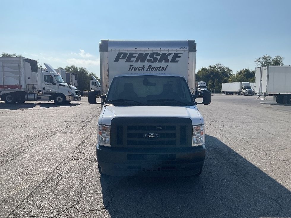Light Duty Box Truck-Light and Medium Duty Trucks-Ford-2022-E350-Piqua-OH-96,853\n\t\tmiles-$ 35,000 - Image 2