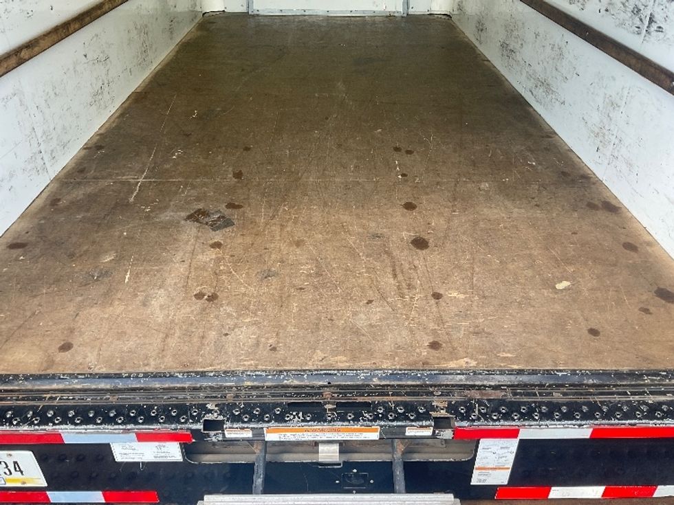 Light Duty Box Truck-Light and Medium Duty Trucks-Ford-2022-E350-Pittsburgh-PA-160,492\n\t\tmiles-$ 18,500 - Image 10