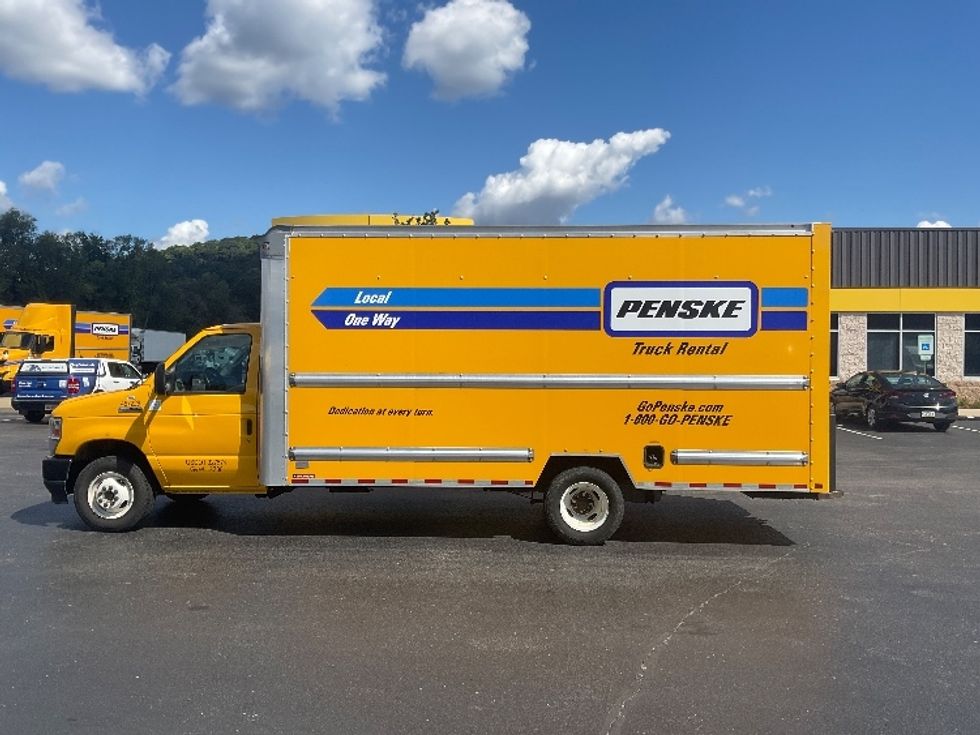 Light Duty Box Truck-Light and Medium Duty Trucks-Ford-2022-E350-Pittsburgh-PA-160,492\n\t\tmiles-$ 18,500 - Image 4