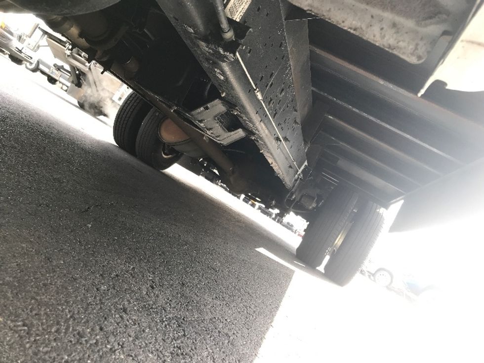 Light Duty Box Truck-Light and Medium Duty Trucks-Ford-2022-E350-Pittsburgh-PA-71,788\n\t\tmiles-$ 36,500 - Image 5