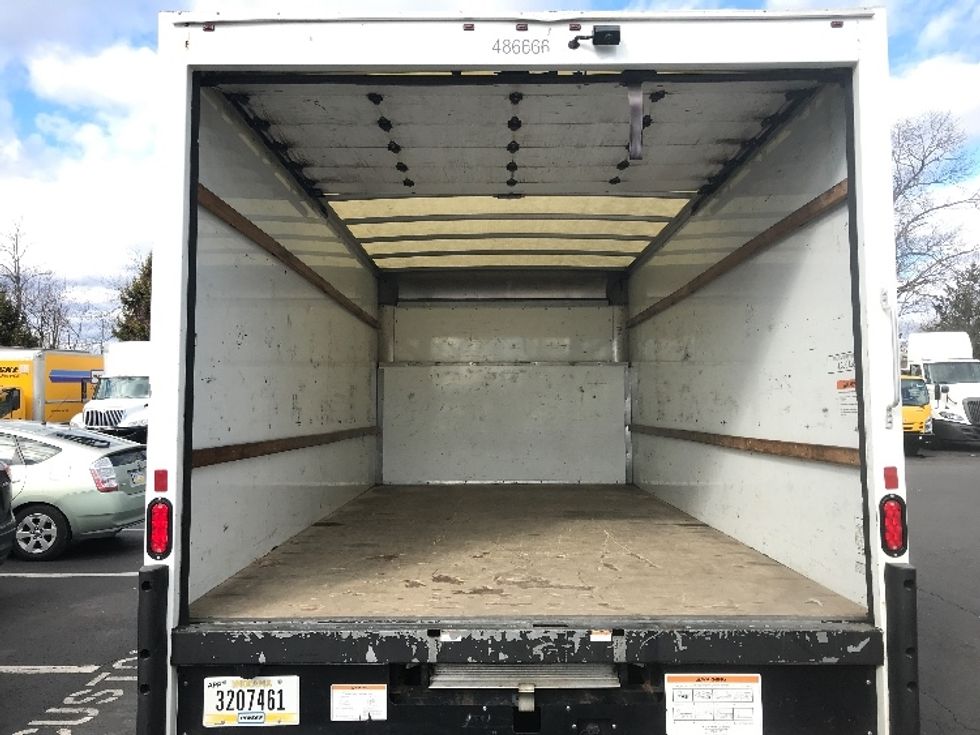 Light Duty Box Truck-Light and Medium Duty Trucks-Ford-2022-E350-Pittsburgh-PA-71,788\n\t\tmiles-$ 36,500 - Image 8