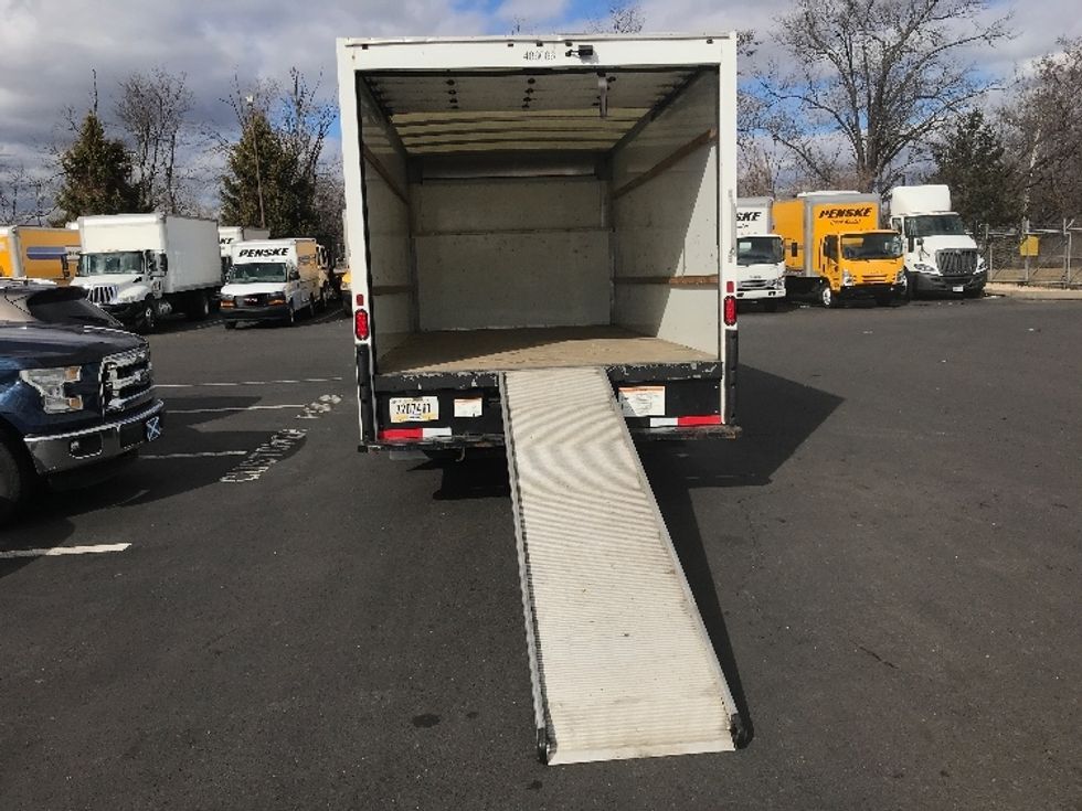 Light Duty Box Truck-Light and Medium Duty Trucks-Ford-2022-E350-Pittsburgh-PA-71,788\n\t\tmiles-$ 36,500 - Image 9
