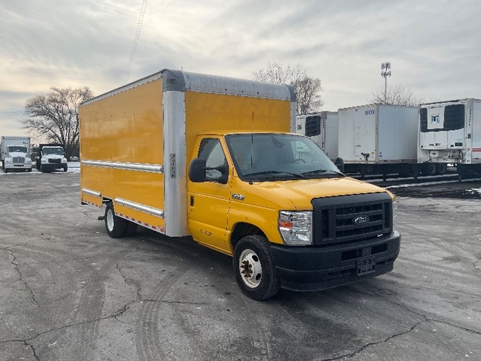Light Duty Box Truck-Light and Medium Duty Trucks-Ford-2022-E350-Plymouth-MI-102,739\n\t\tmiles-$ 27,250 - Image 1