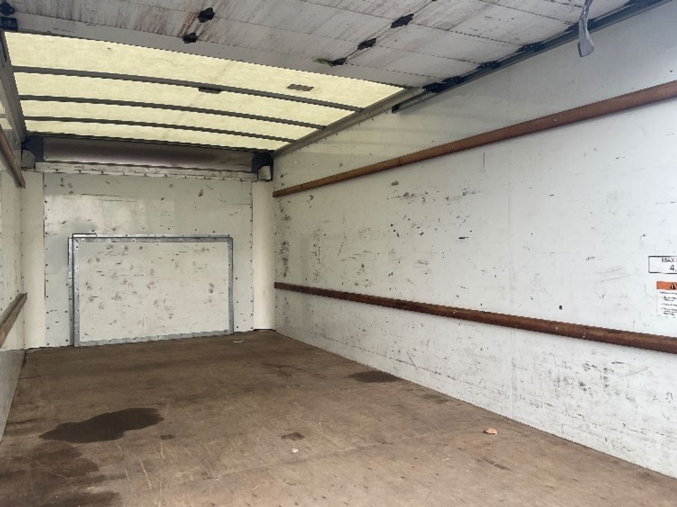 Light Duty Box Truck-Light and Medium Duty Trucks-Ford-2022-E350-Plymouth-MI-102,739\n\t\tmiles-$ 27,250 - Image 10