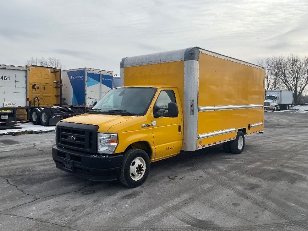 Light Duty Box Truck-Light and Medium Duty Trucks-Ford-2022-E350-Plymouth-MI-102,739\n\t\tmiles-$ 27,250 - Image 3