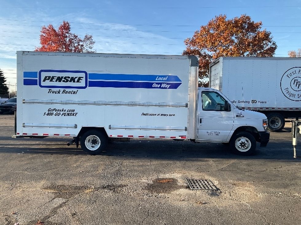 Light Duty Box Truck-Light and Medium Duty Trucks-Ford-2022-E350-Plymouth-MI-73,431\n\t\tmiles-$ 39,000 - Image 15