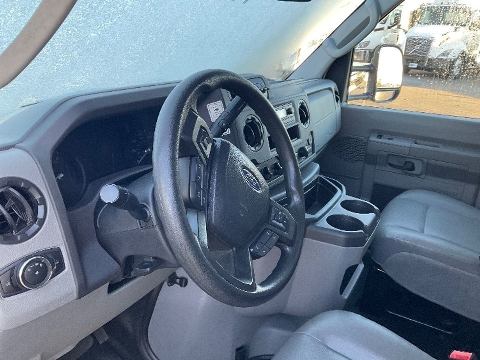 Light Duty Box Truck-Light and Medium Duty Trucks-Ford-2022-E350-Plymouth-MI-73,431\n\t\tmiles-$ 39,000 - Image 17