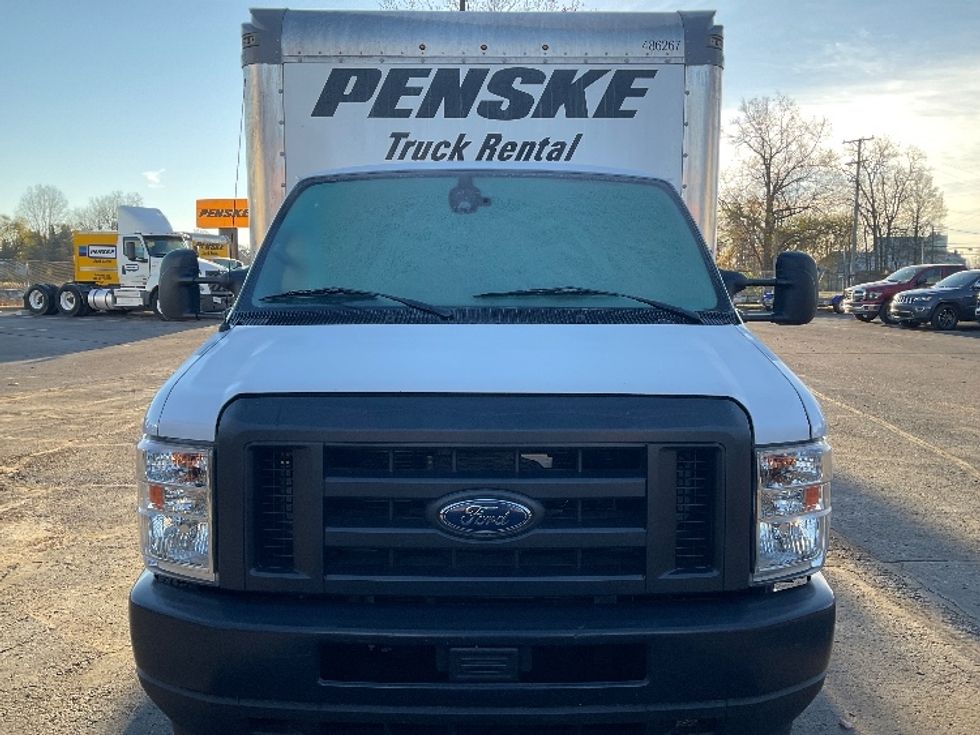 Light Duty Box Truck-Light and Medium Duty Trucks-Ford-2022-E350-Plymouth-MI-73,431\n\t\tmiles-$ 39,000 - Image 2