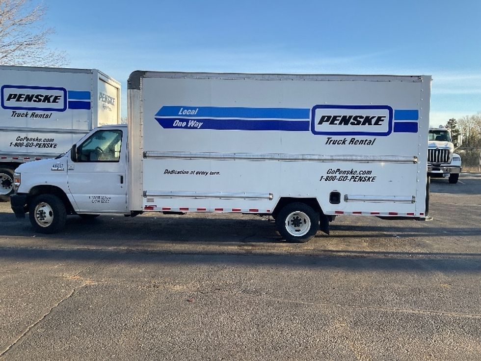 Light Duty Box Truck-Light and Medium Duty Trucks-Ford-2022-E350-Plymouth-MI-73,431\n\t\tmiles-$ 39,000 - Image 4