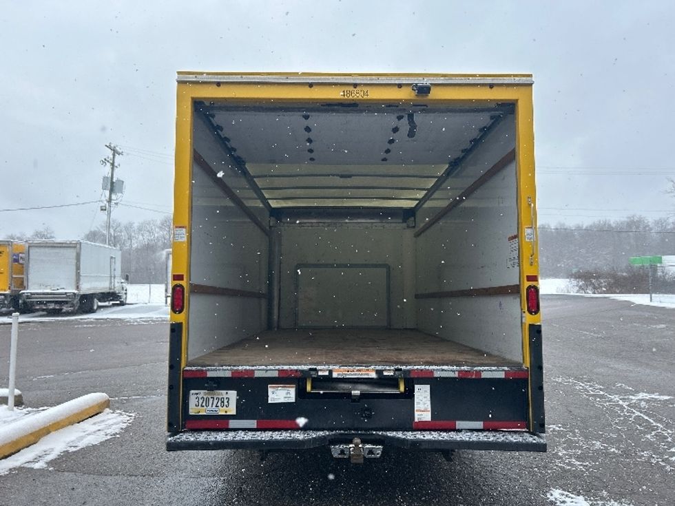 Light Duty Box Truck-Light and Medium Duty Trucks-Ford-2022-E350-Plymouth-MI-93,820\n\t\tmiles-$ 28,250 - Image 8