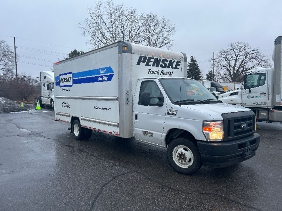 Light Duty Box Truck-Light and Medium Duty Trucks-Ford-2022-E350-Plymouth-MI-99,935\n\t\tmiles-$ 30,500 - Image 1