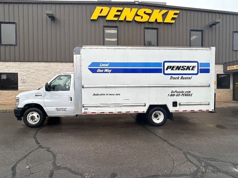 Light Duty Box Truck-Light and Medium Duty Trucks-Ford-2022-E350-Plymouth-MI-99,935\n\t\tmiles-$ 30,500 - Image 4