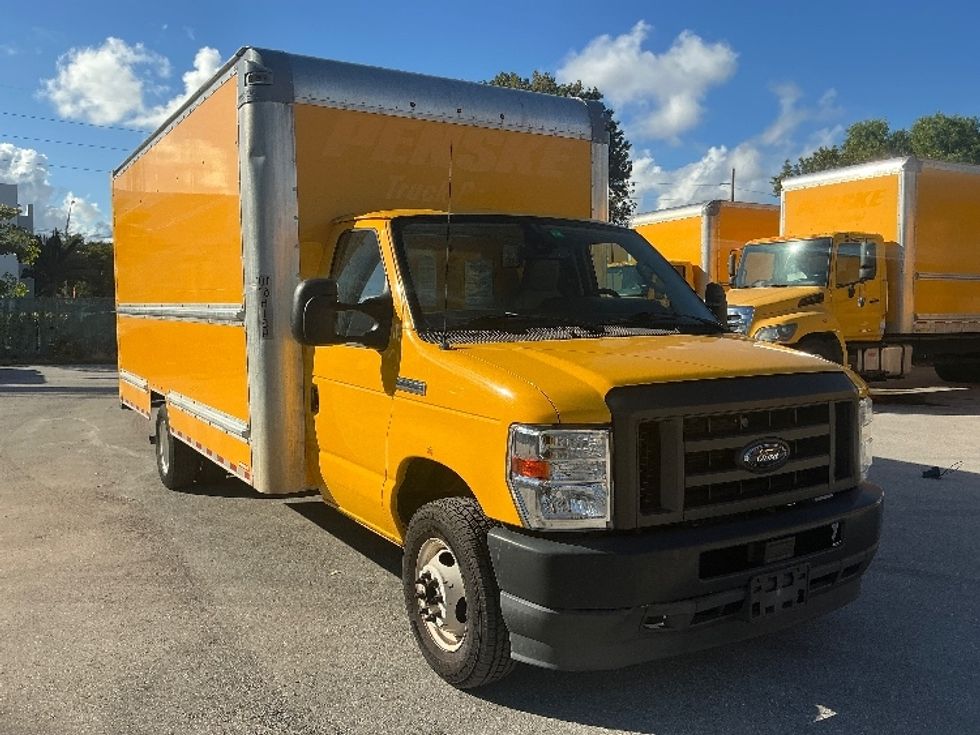 Light Duty Box Truck-Light and Medium Duty Trucks-Ford-2022-E350-Pompano Beach-FL-102,693\n\t\tmiles-$ 28,750 - Image 1