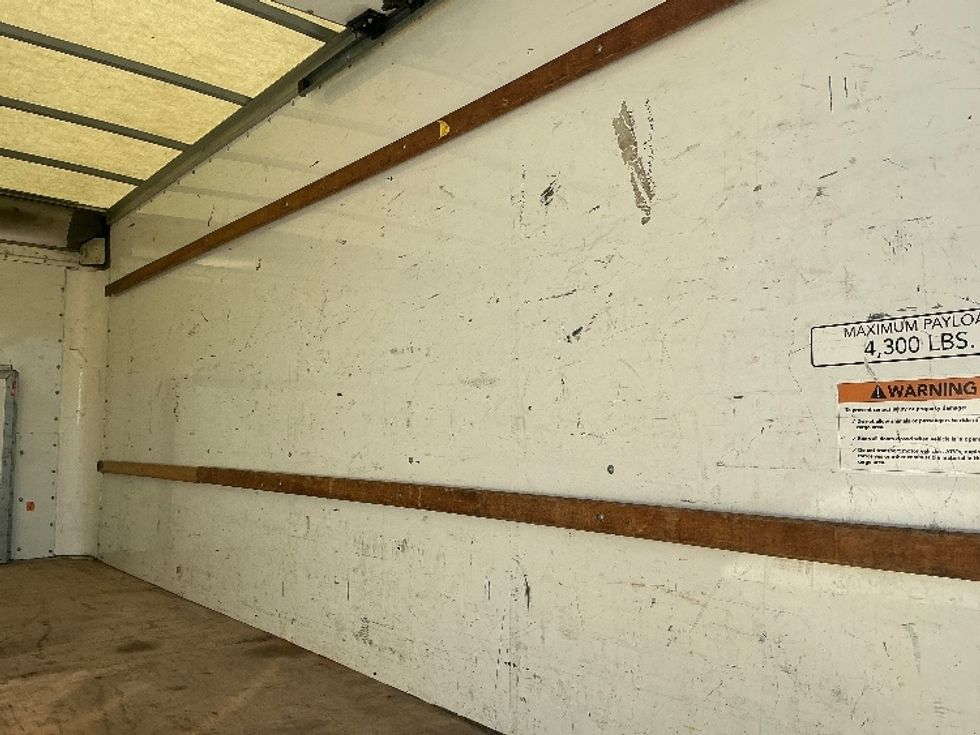 Light Duty Box Truck-Light and Medium Duty Trucks-Ford-2022-E350-Pompano Beach-FL-102,693\n\t\tmiles-$ 28,750 - Image 12