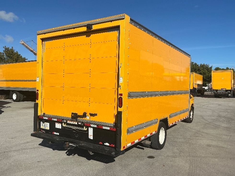 Light Duty Box Truck-Light and Medium Duty Trucks-Ford-2022-E350-Pompano Beach-FL-102,693\n\t\tmiles-$ 28,750 - Image 13