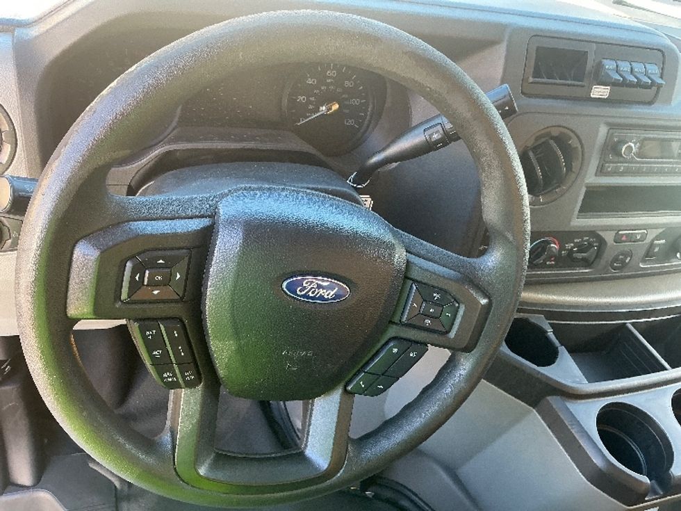 Light Duty Box Truck-Light and Medium Duty Trucks-Ford-2022-E350-Pompano Beach-FL-102,693\n\t\tmiles-$ 28,750 - Image 18