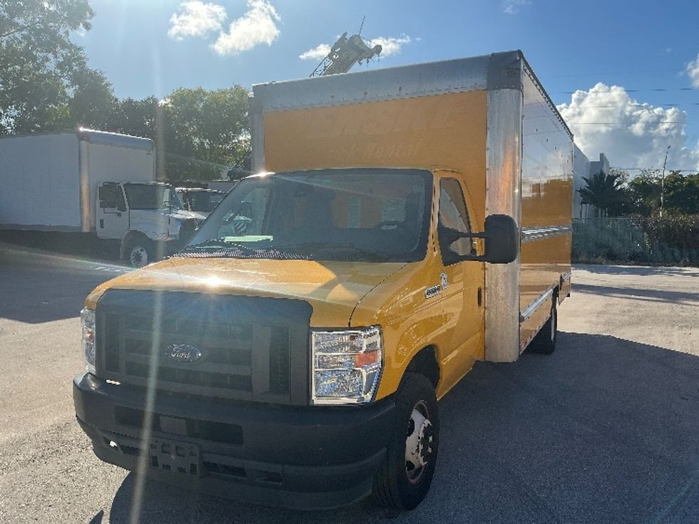 Light Duty Box Truck-Light and Medium Duty Trucks-Ford-2022-E350-Pompano Beach-FL-102,693\n\t\tmiles-$ 28,750 - Image 3