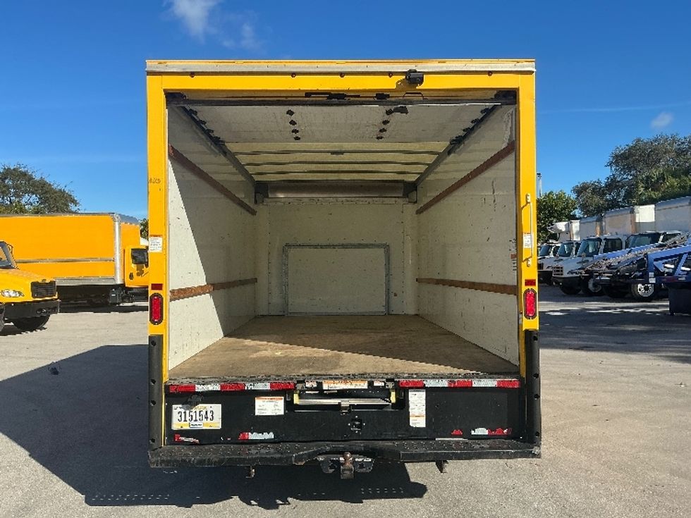 Light Duty Box Truck-Light and Medium Duty Trucks-Ford-2022-E350-Pompano Beach-FL-102,693\n\t\tmiles-$ 28,750 - Image 8