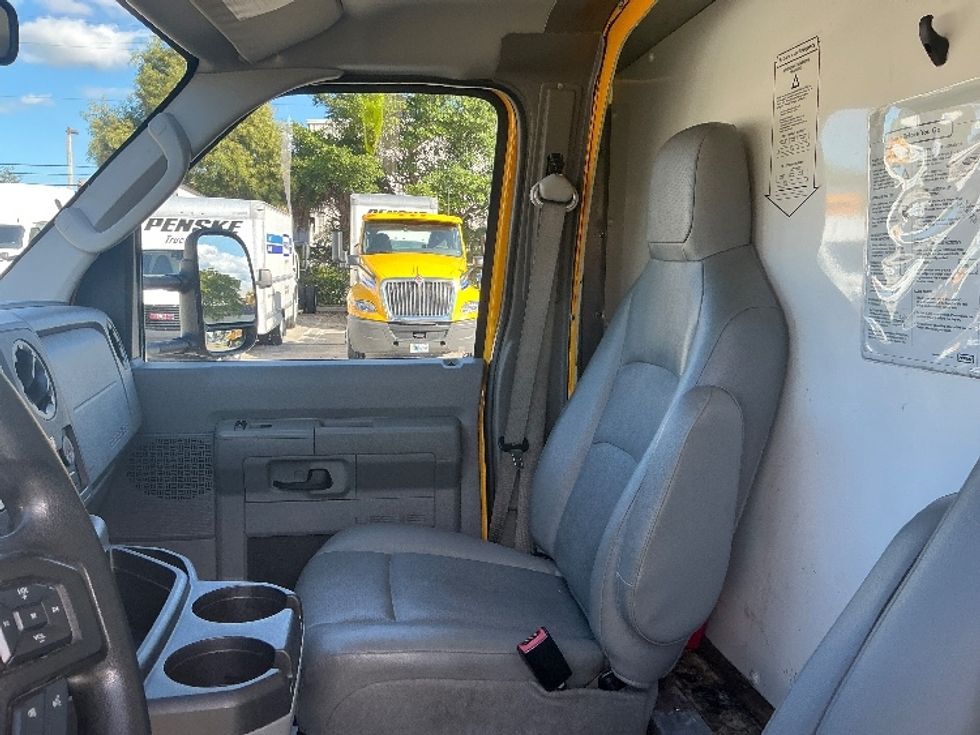Light Duty Box Truck-Light and Medium Duty Trucks-Ford-2022-E350-Pompano Beach-FL-106,018\n\t\tmiles-$ 27,000 - Image 18